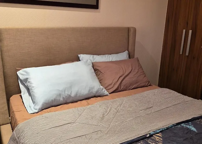 Apartamento New 1br In Makati Near Royal Club & Rooftop Bars Manila
