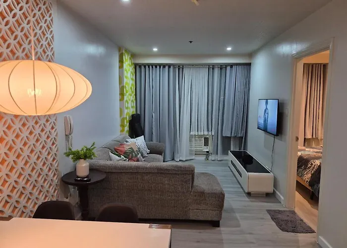New 1br In Makati Near Royal Club & Rooftop Bars