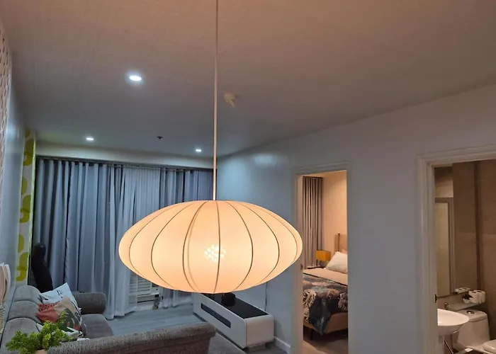 New 1br In Makati Near Royal Club & Rooftop Bars