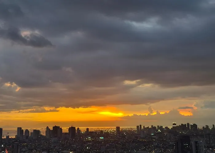 New 1br In Makati Near Royal Club & Rooftop Bars Manila