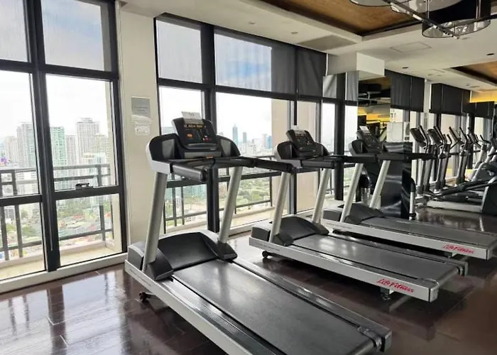 New 1br In Makati Near Royal Club & Rooftop Bars Manila