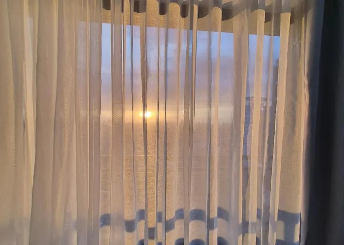 New 1br In Makati Near Royal Club & Rooftop Bars Manila