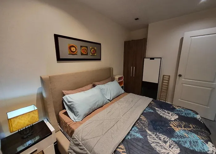 New 1br In Makati Near Royal Club & Rooftop Bars * Manila